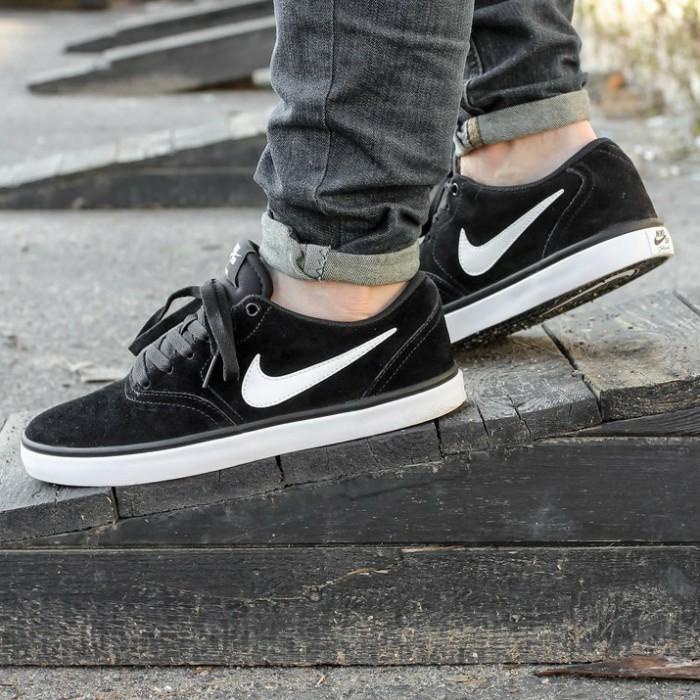 blue reebok question