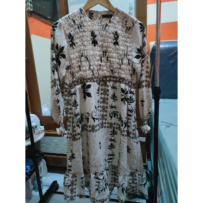 Tunik smoke tunik by floating MIDI dress