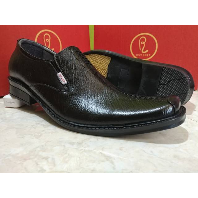 Sepatu pantofel pria bahan kulit asli sepatu kerja formal
