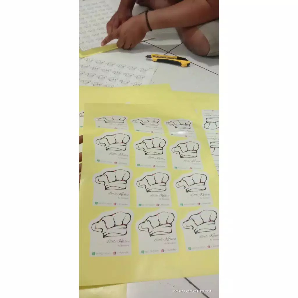 

STIKER CUTTING LABEL MAKANAN CROMO A3+ TERMURAH