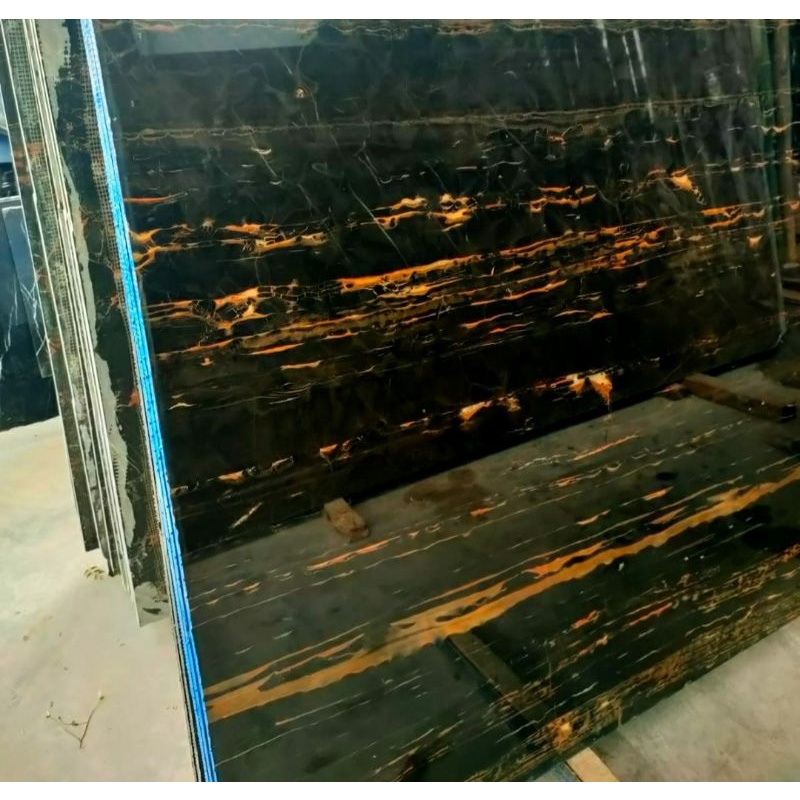 Marmer import Jenis Portoro Gold (Harga per Meter)