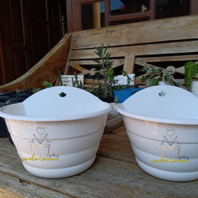 Pot Gantung Dinding / Pot 20 madu dinding / Pot dinding putih