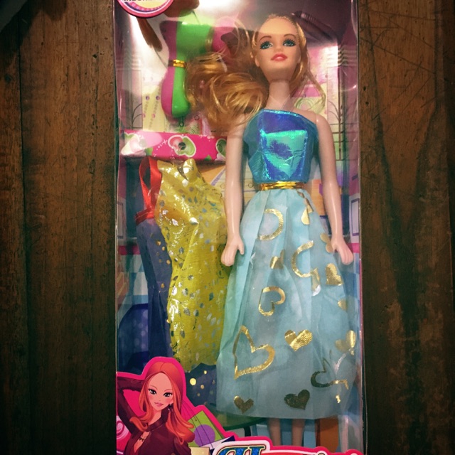 Barbie set baju/barbie kotak/dus/barbie boneka set