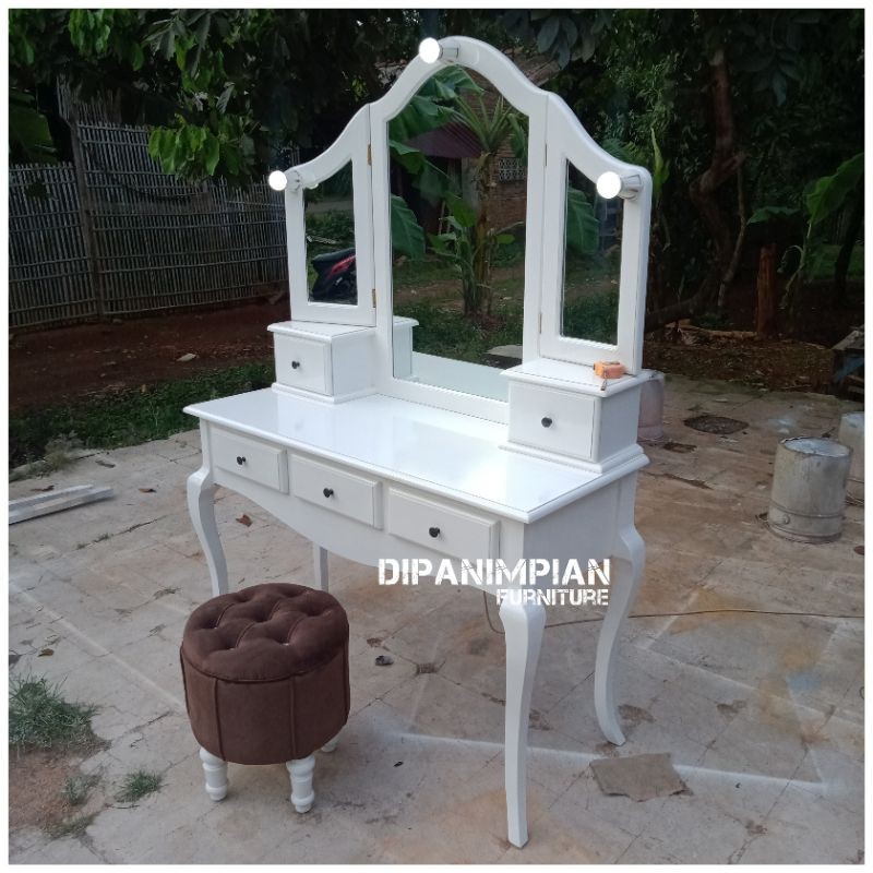 Real pict  meja rias lampu-meja rias minimalis-tolet minimalis