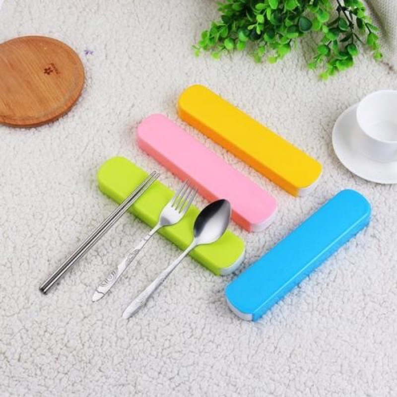 Sendok Garpu Sumpit Makan Set Stainless Kotak Box Plastik Travel Spoon