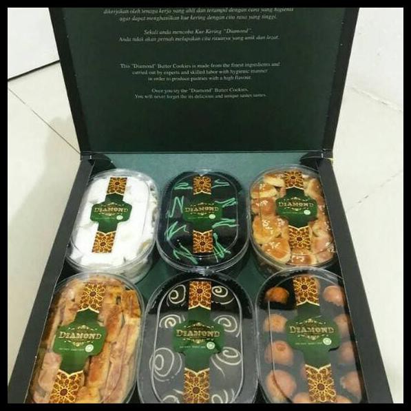 

Paket Kue Kering Diamond Parcel Kue Lebaran Premium