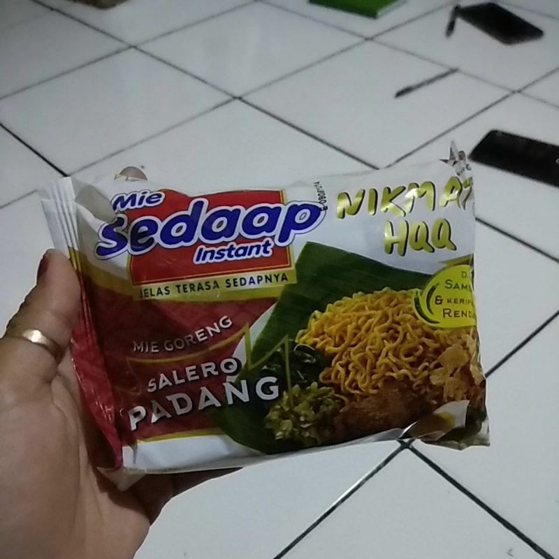 

new mie sedap goreng rasa salero padang