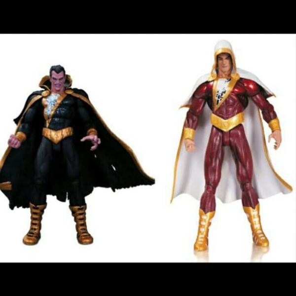 

Unik DC Collectibles Comic Justice League Black Adam and Shazam Figure Set Murah