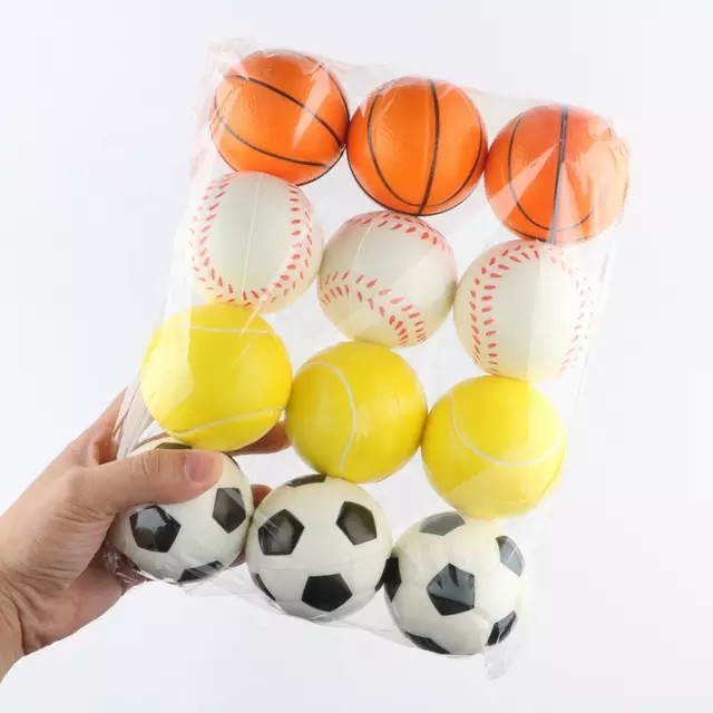 MOMBABY1 1 set isi sudah 4 pcs Mainan Bola karet pencet anak / stress ball