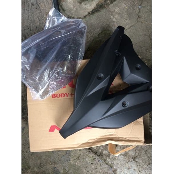 AKSESORIS MOTOR 2017 Body Windshield Hulk Nmax