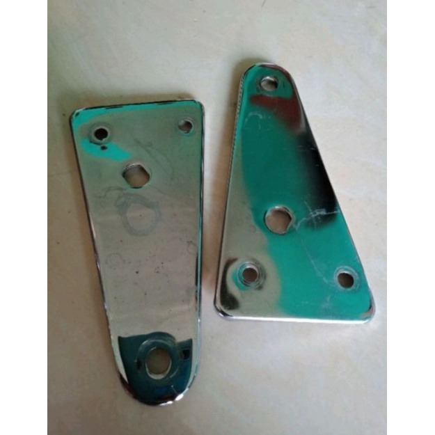 Breaket Kupingan Lampu Depan Megapro Hiu Megapro Primus Ori