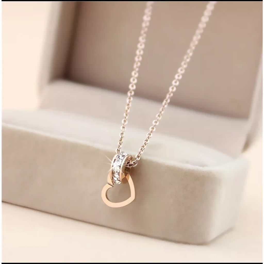 Kalung Titanium Love Ring Kristal Putih Rose Gold dan Gold