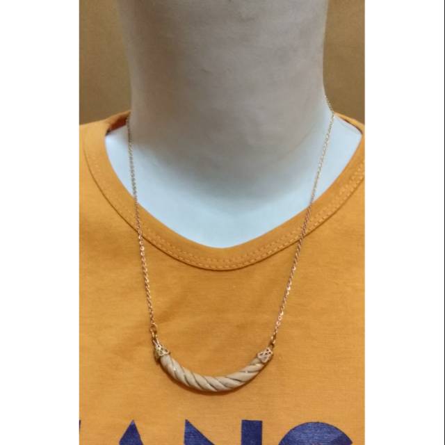 Mainan serbuk gading asli + kalung titanium Liontin + kalung