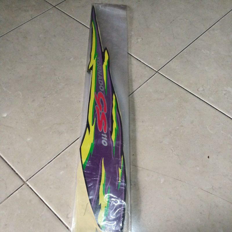 striping stiker les body Suzuki tornado Gs hitam ungu
