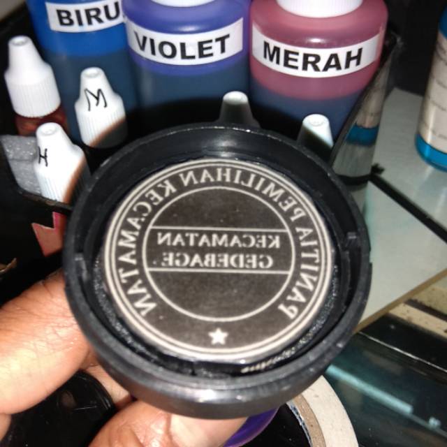 

Stempel cap warna flash 1 warna ukuran 2255 - 2755 BULAT 40 mm