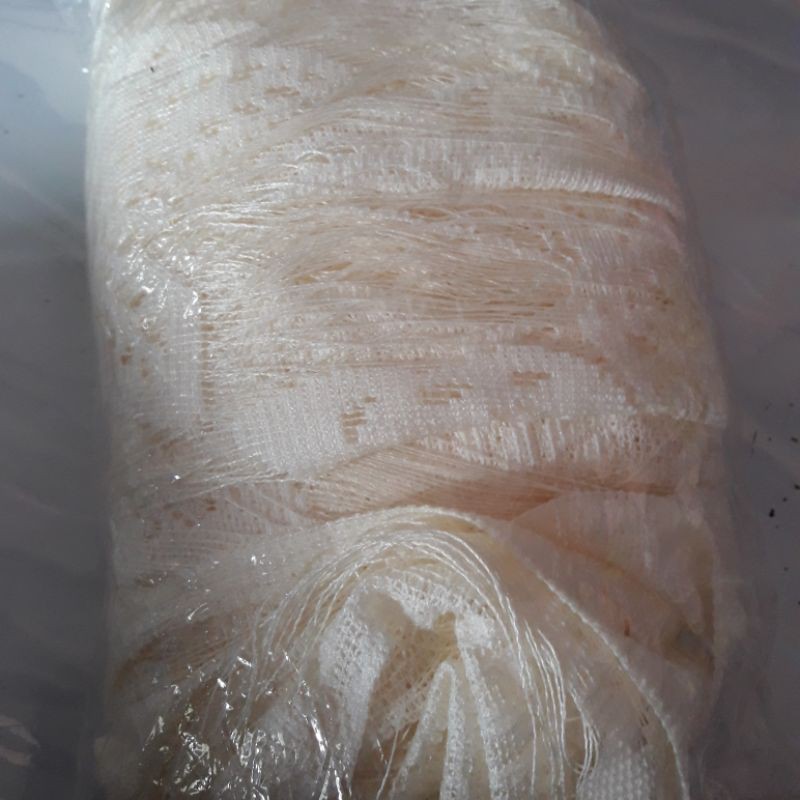 tirai benang kupu kupu