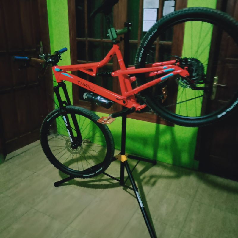 Stand repair bike.Repair bike stand.ShaeTool.DIY