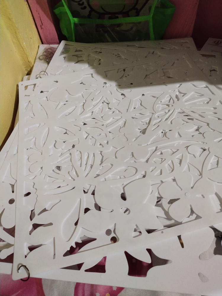 Penyekat Ruangan 1 Set Isi 4