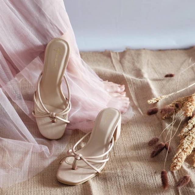 YUMA Amora Heels 5cm / sandal wedges