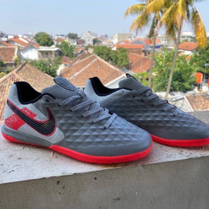 Sepatu Futsal Nike Tiempo Legend 8 PRO Metalic Bomber Grey