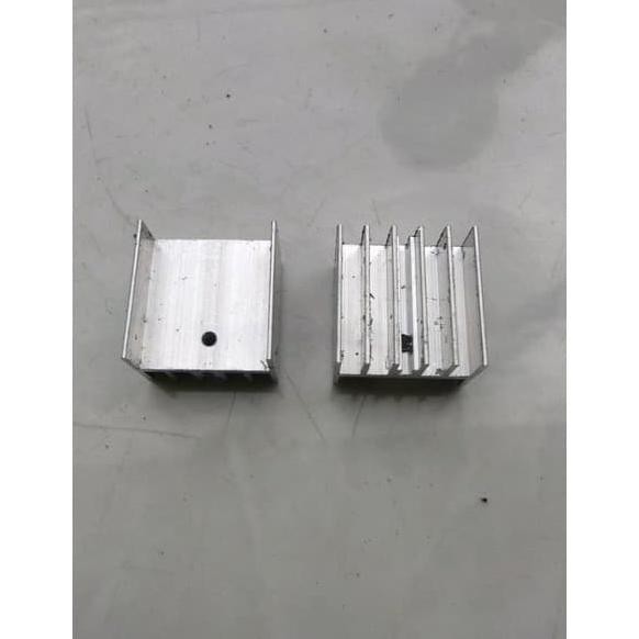 

Heatsink Kecil Untuk Transistor Tip 41 Tip 42 Dan Yang Seukuran Mhlelek99 Ayo Order