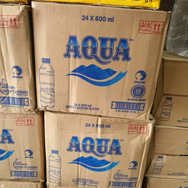 

Aqua Botol 600ml 1 kotak