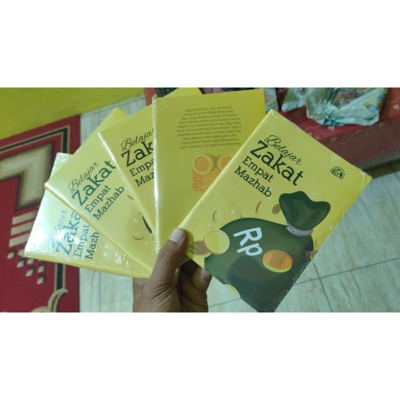 Buku Fikih Zakat Menurut Empat Mazhab Karya Divisi Hukum Iass Sidogiri Shopee Indonesia