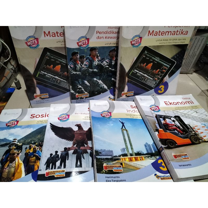 buku paket SMA kelas XII 12 platinum hots ilmu ekonomi sosiologi matematika PPKn sejarah Indonesia k