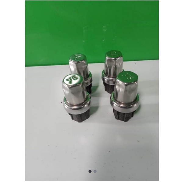 Adjuster pipa 1,5 inch / kaki meja stainless