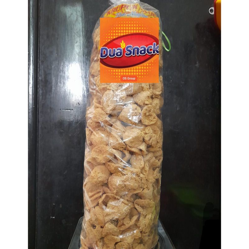 

KERIPIK TAHU. 2 KILO
