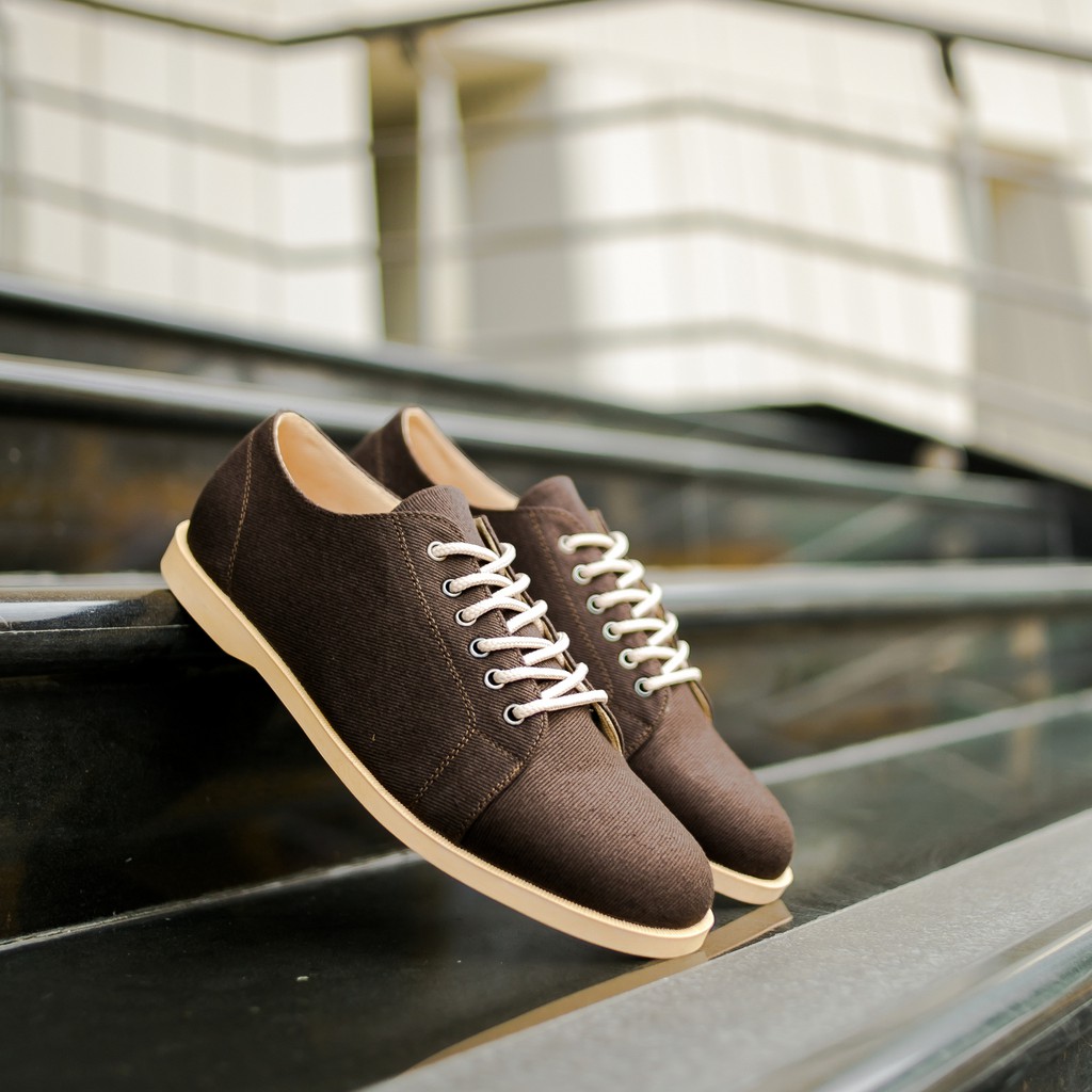 ELVRA Footwear - Sepatu Pria Sepatu Sneakers Sepatu Kasual Casual Sepatu Kanvas Canvas - Costa Brown Cream