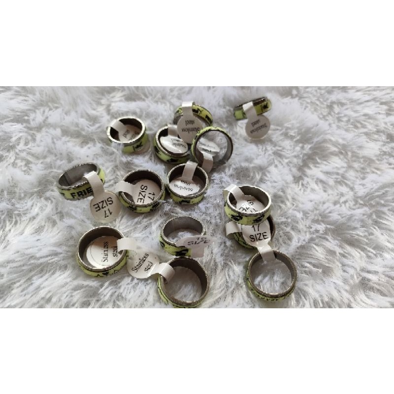 Cincin Mainan Warna Silver Cincin Duri Hitam
