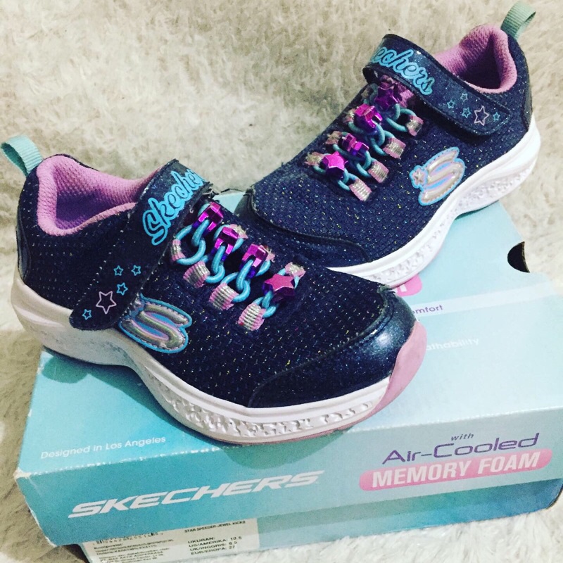 Preloved sepatu Skechers girls