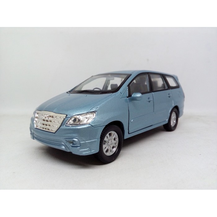 Diecast Miniatur Mobil TOYOTA KIJANG INNOVA Biru Diecast Car Welly