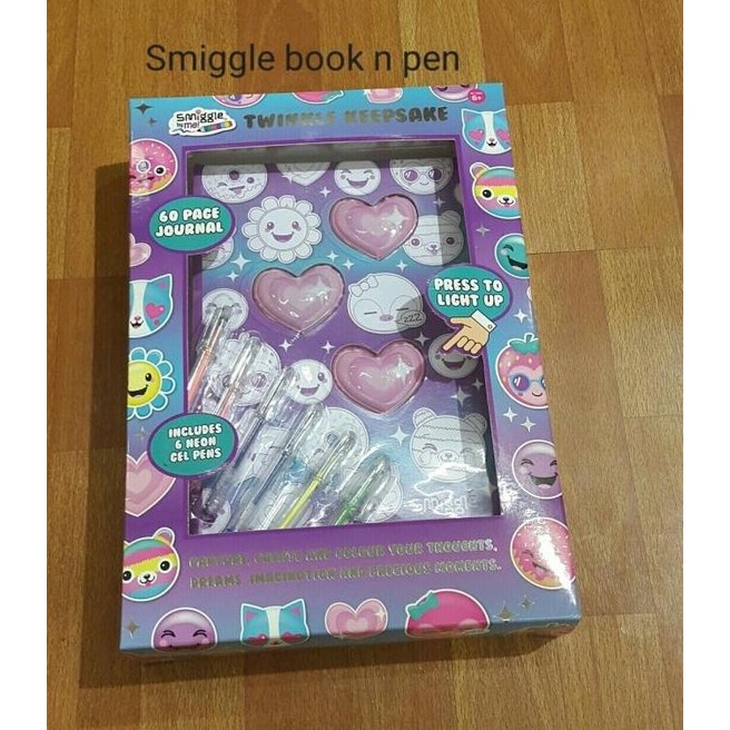 

SMIGGLE BOOK DAN PULPEN WARNA ALAT TULIS ANAK SEKOLAH SMIGGLE ASLI