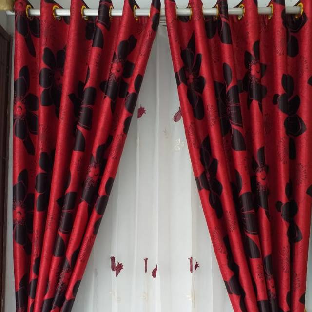GORDEN Blackout FLOGING BUNGA MERAH HITAM