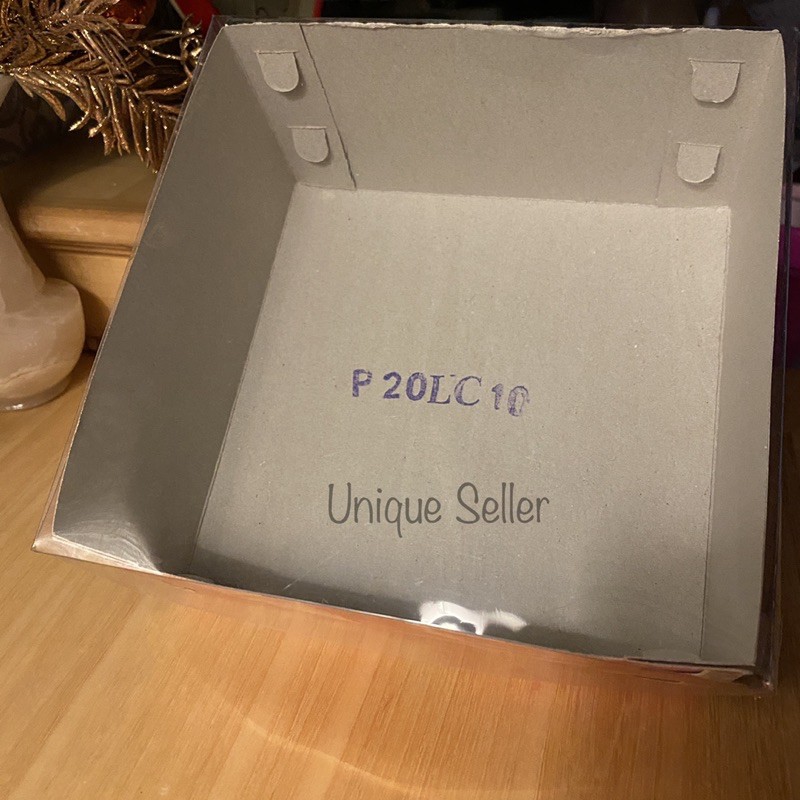 Dus MERAH MOTIF Tutup MIKA 20x20x10 / Dus Box Kotak Nasi Merah 20x20 x 10 cm / Dus Box Kotak Kue Tart 20x20x10cm / Dus Box Kotak Hampers Uk 20 x 20 x 10 / Dus Box Kotak Puding Pudding 20 x 20 x 10