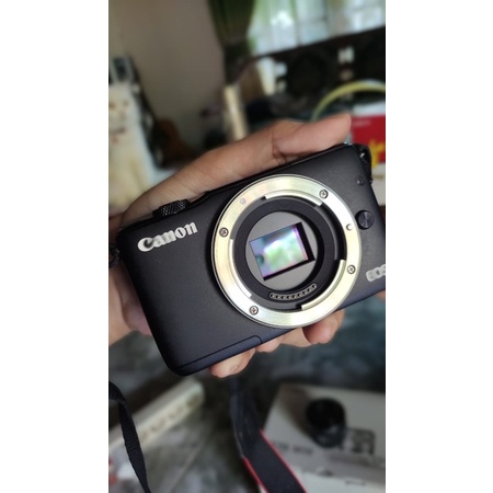 Canon EOS M10