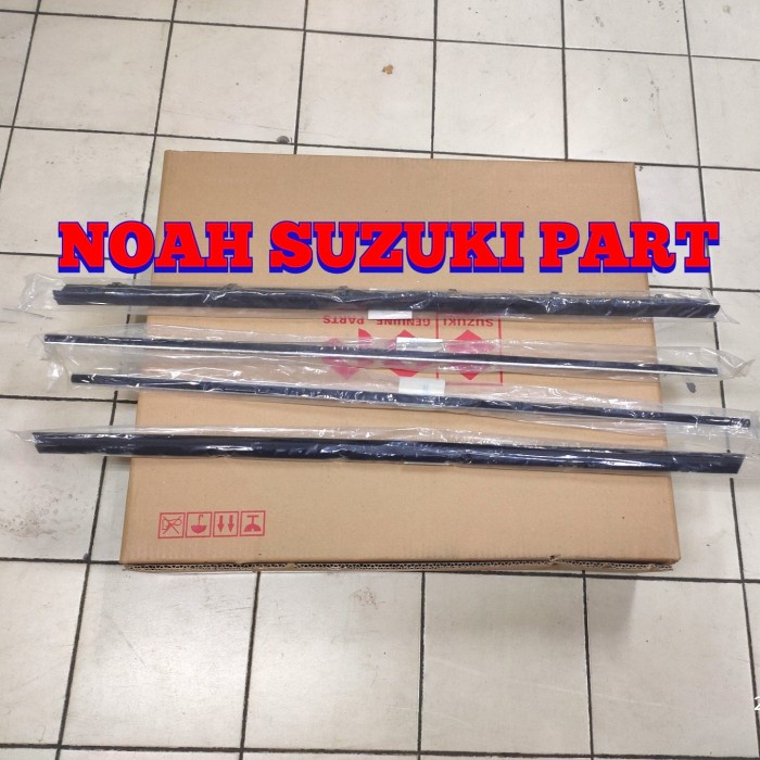 weatherstrip pelipit kaca Suzuki Jimny katana