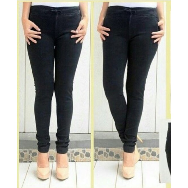 Jegging hitam