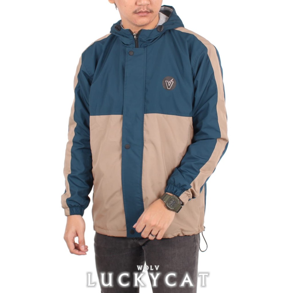 Erigo Pullover Youth Revolt Black