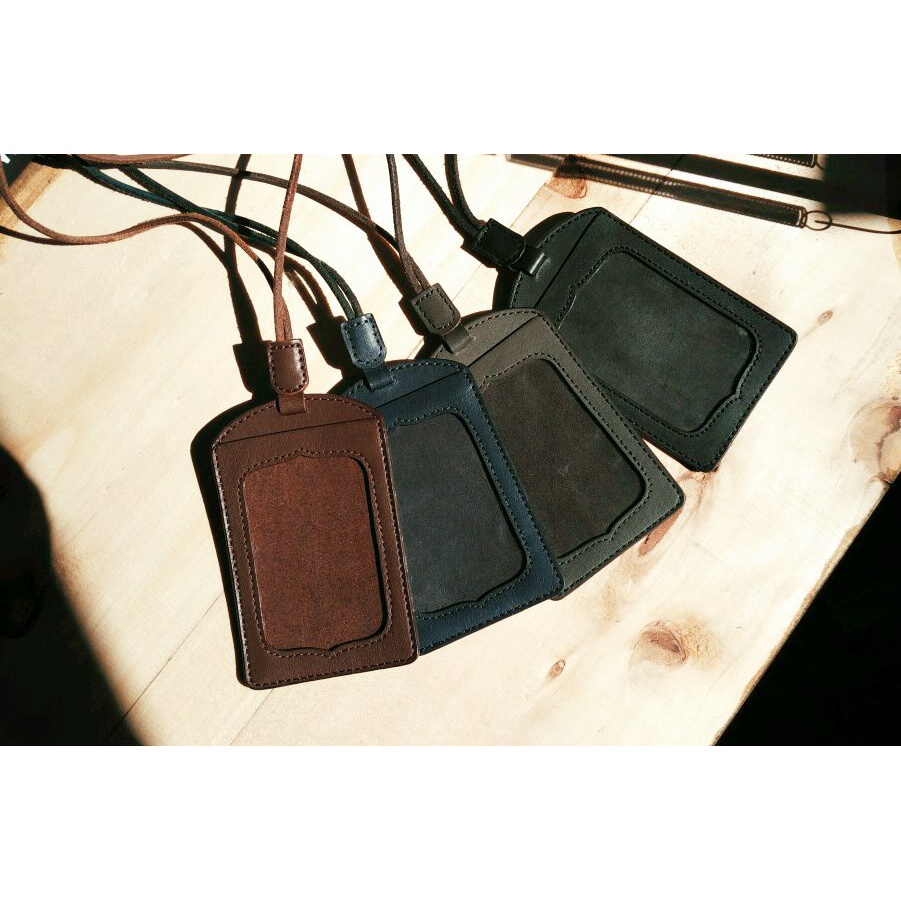 

Cleon Id Card Holder