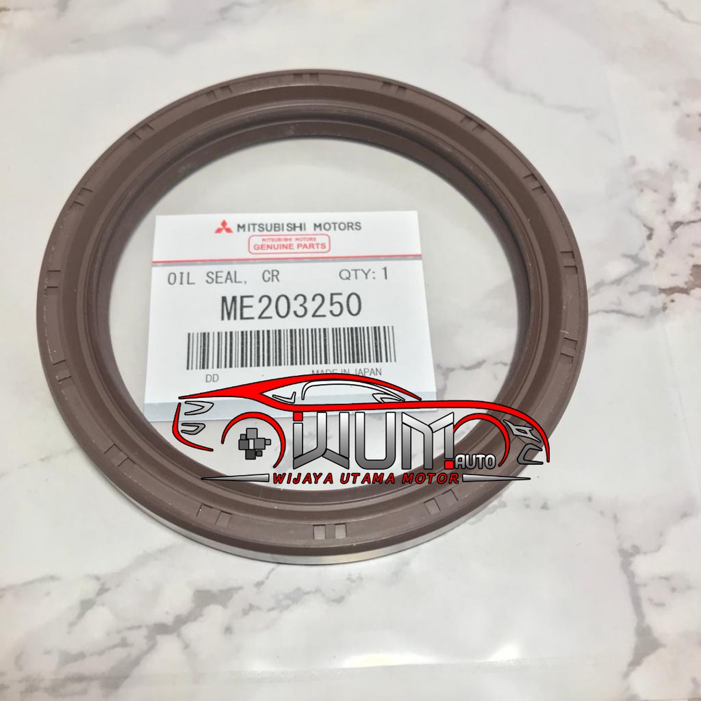 OIL SEAL CRANKSHAFT SEAL KER AS BELAKANG STRADA L200 TRITON 2.8