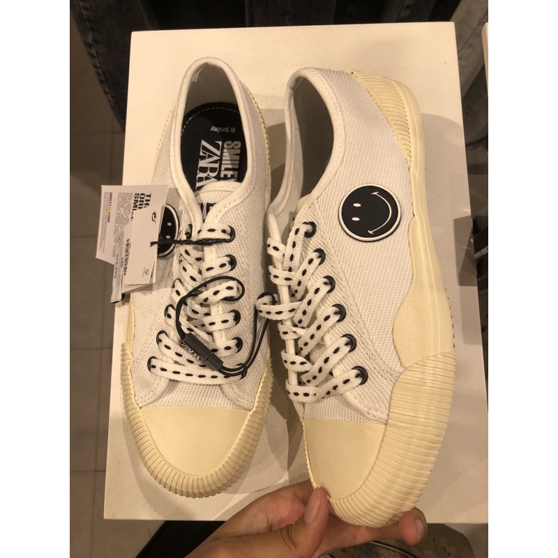 Jastip Sepatu Zara Smile New