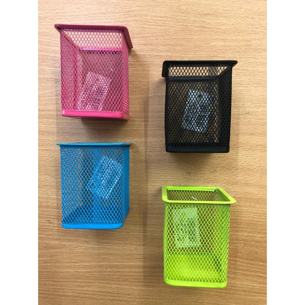 

PEN STAND / PEN HOLDER / TEMPAT PENSIL / TEMPAT ALAT TULIS / PEN STAND KOTAK 804C