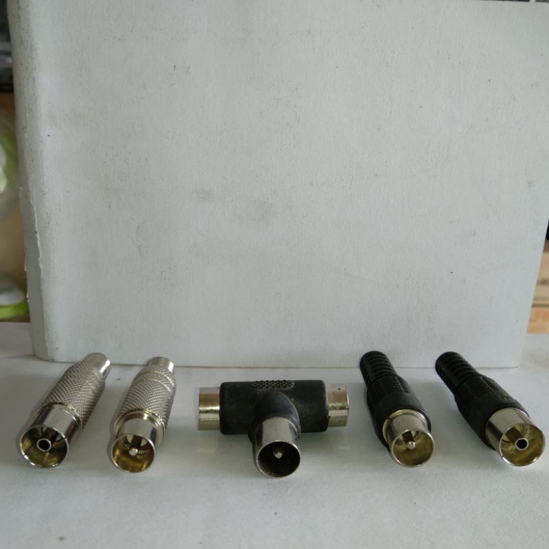 jak antena TV / konektor antena TV