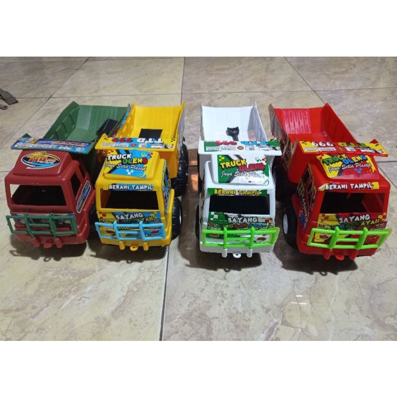 Mainan Truk Plastik Sekop Anak edukasi edukatif Bermain SNI