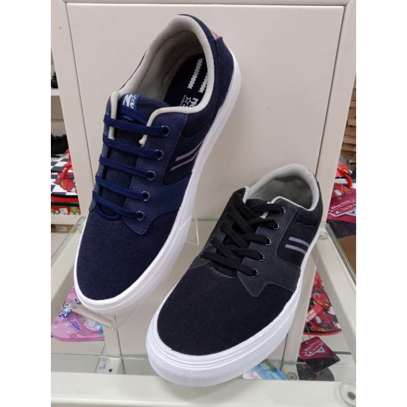 Sepatu bata/north star