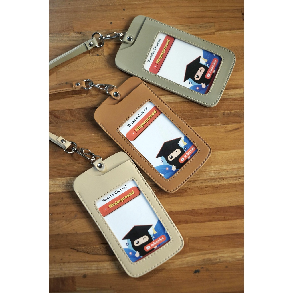 

NAME TAG ID CARD HOLDER KULIT LANYARD TERMURAH BERKUALITAS NAMETAG GANTUNGAN NAMA VERTIKAL ZS30