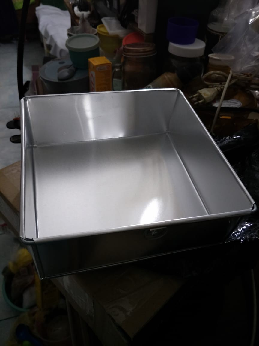 Loyang Kotak Untuk Kue Bolu Lapis Surabaya Bahan Alumunium Ukuran 18 Cm Tinggi 7 Cm